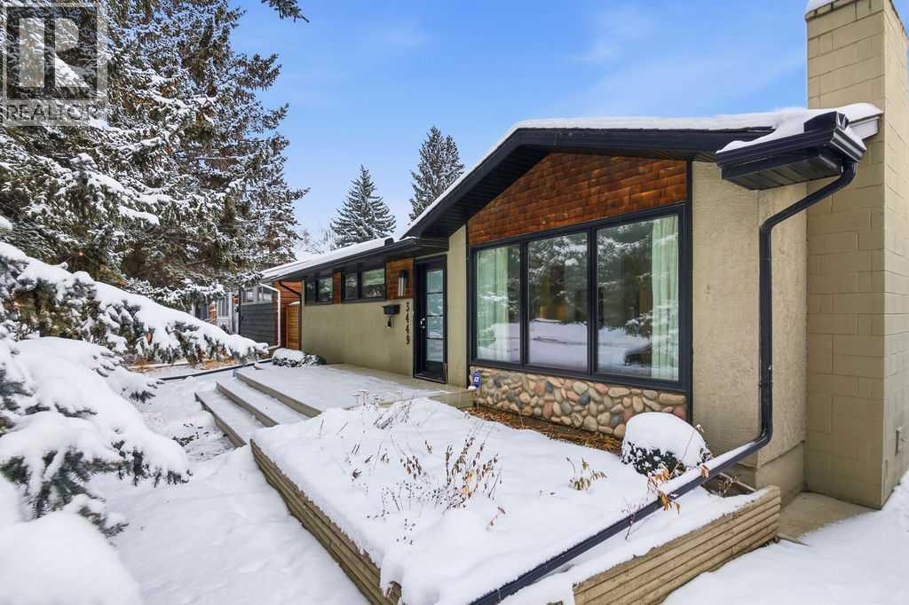 3449 Lane Crescent SW