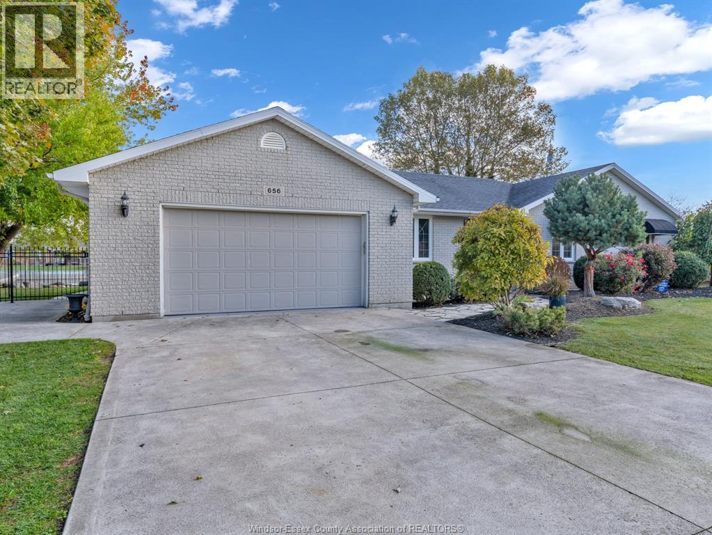 656 MARKHAM