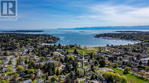 3891 Scolton Rd Saanich BC V8N4E1
