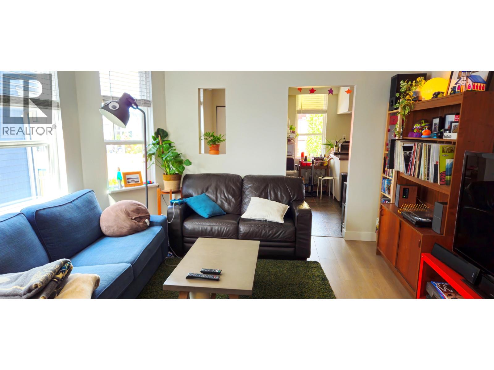 1745 GRAVELEY STREET