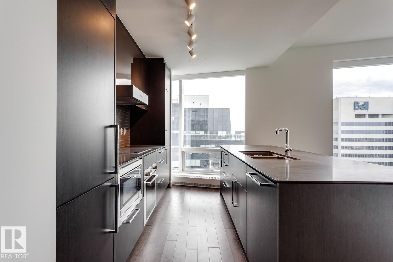 #3307 10360 102 ST NW