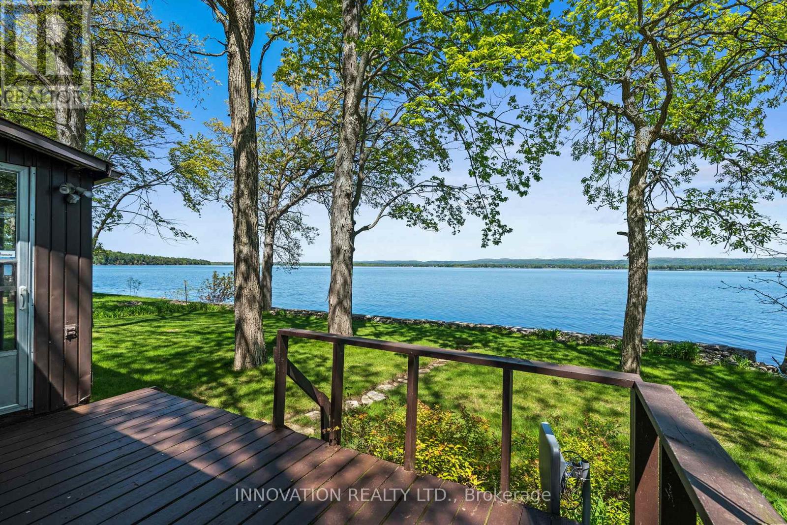 852 BAYVIEW DRIVE