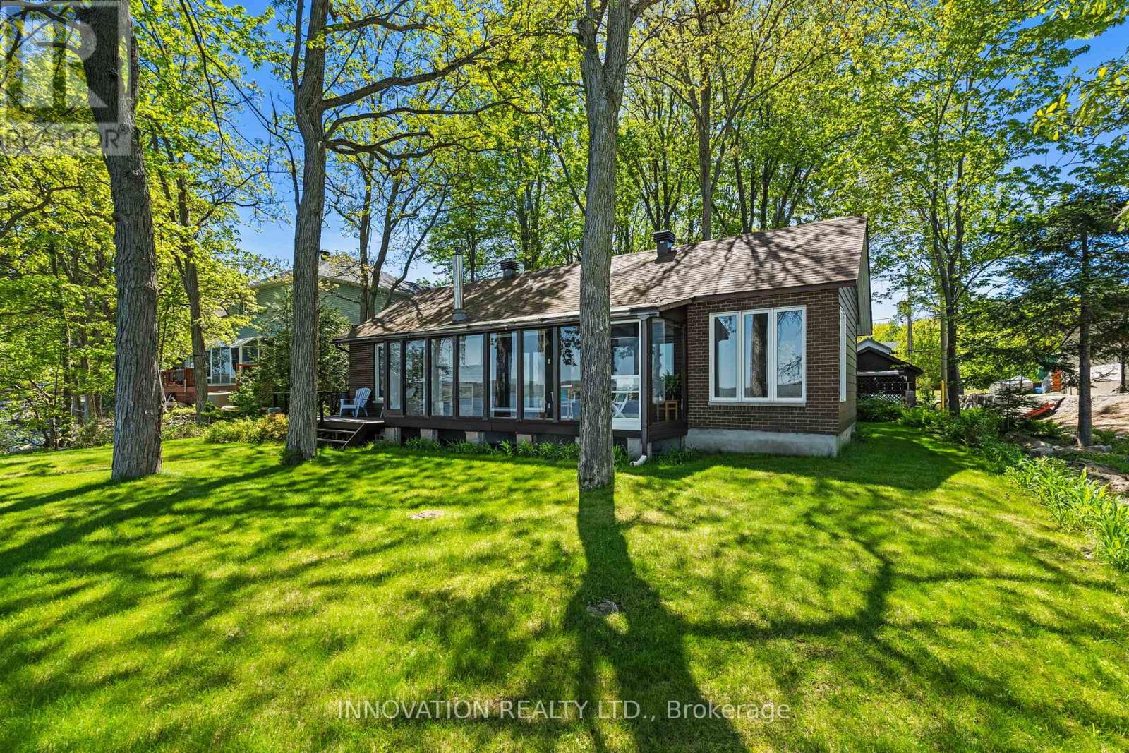 852 BAYVIEW DRIVE