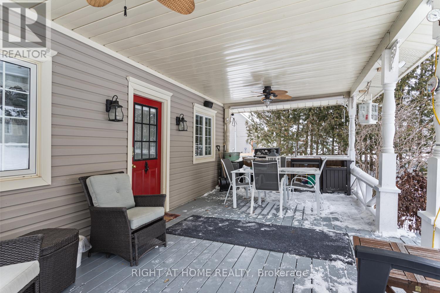 70 COLWELL CIRCLE NE