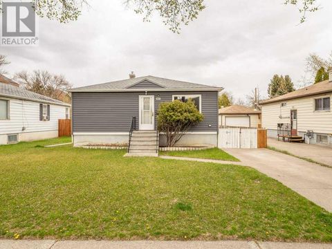 1905 10 Avenue S Lethbridge AB T1K0B8