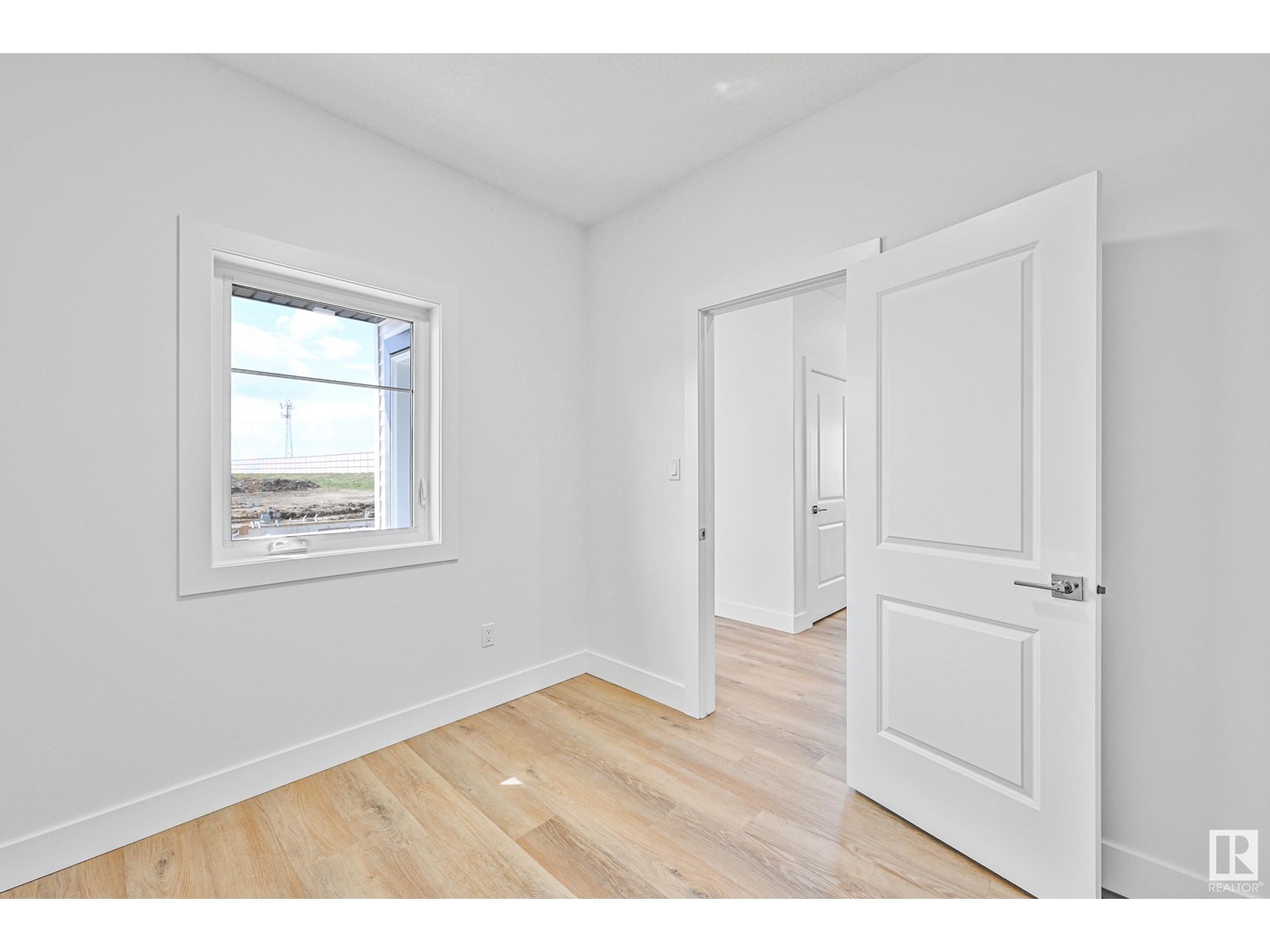 171 Savoy CR