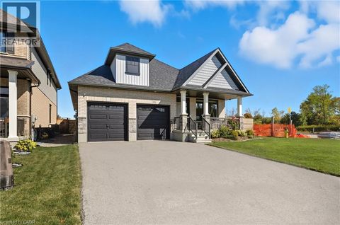 106 CUTTING Drive Elora ON N0B1S0