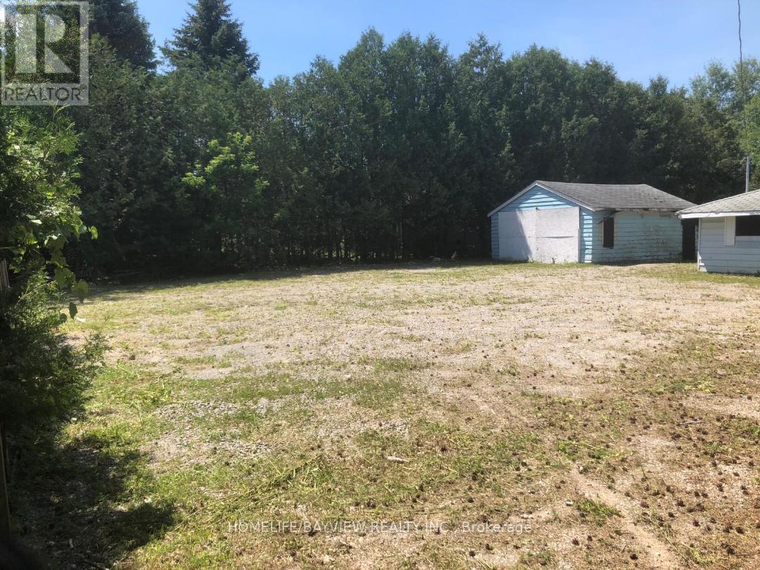 15132 WOODBINE AVENUE