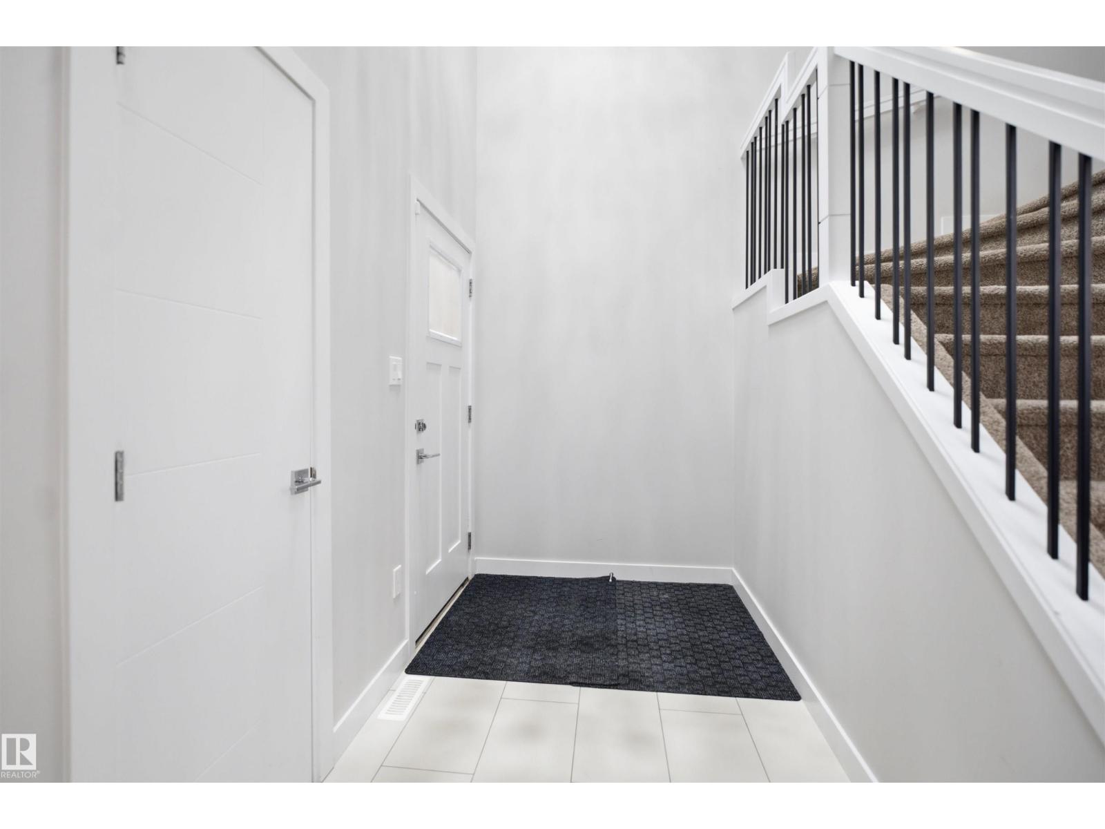 #46 1703 16 AV NW