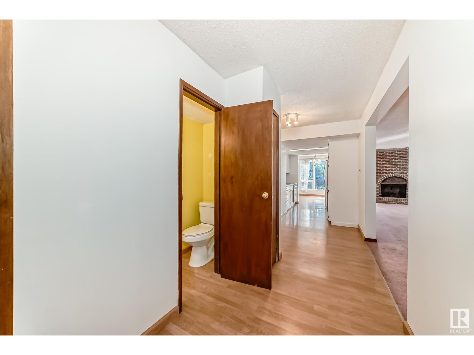 94 LORELEI CL NW