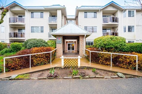 303 15338 18 AVENUE Surrey BC V4A1W8