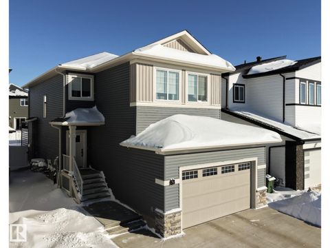 63 WILLOW LI Fort Saskatchewan AB T8L0W8