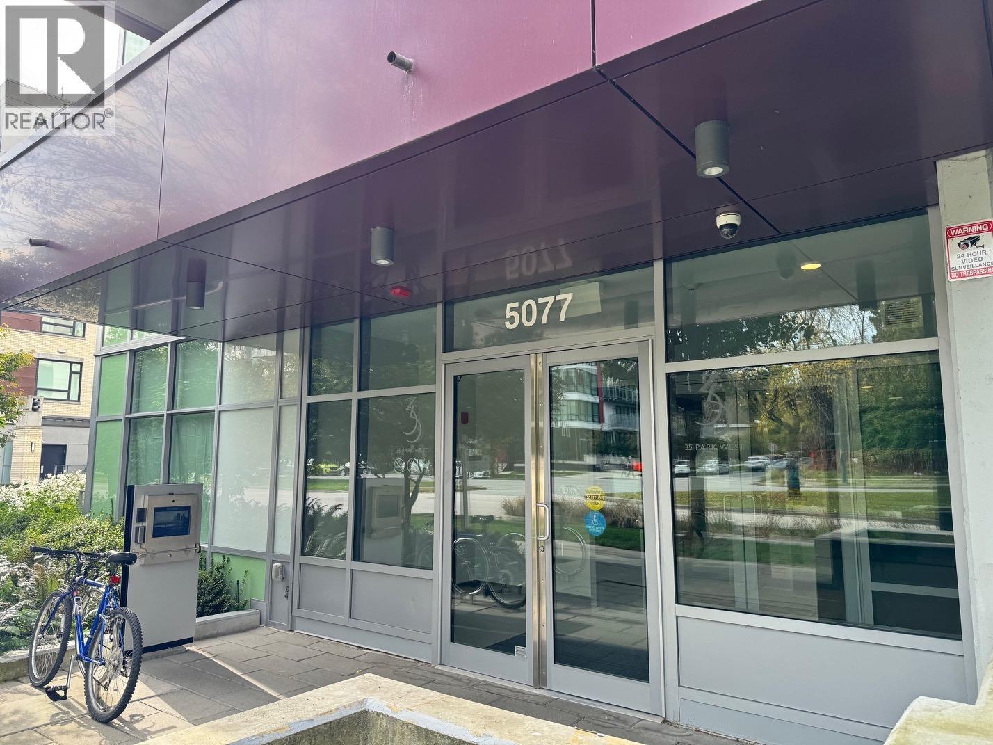 111 5077 CAMBIE STREET