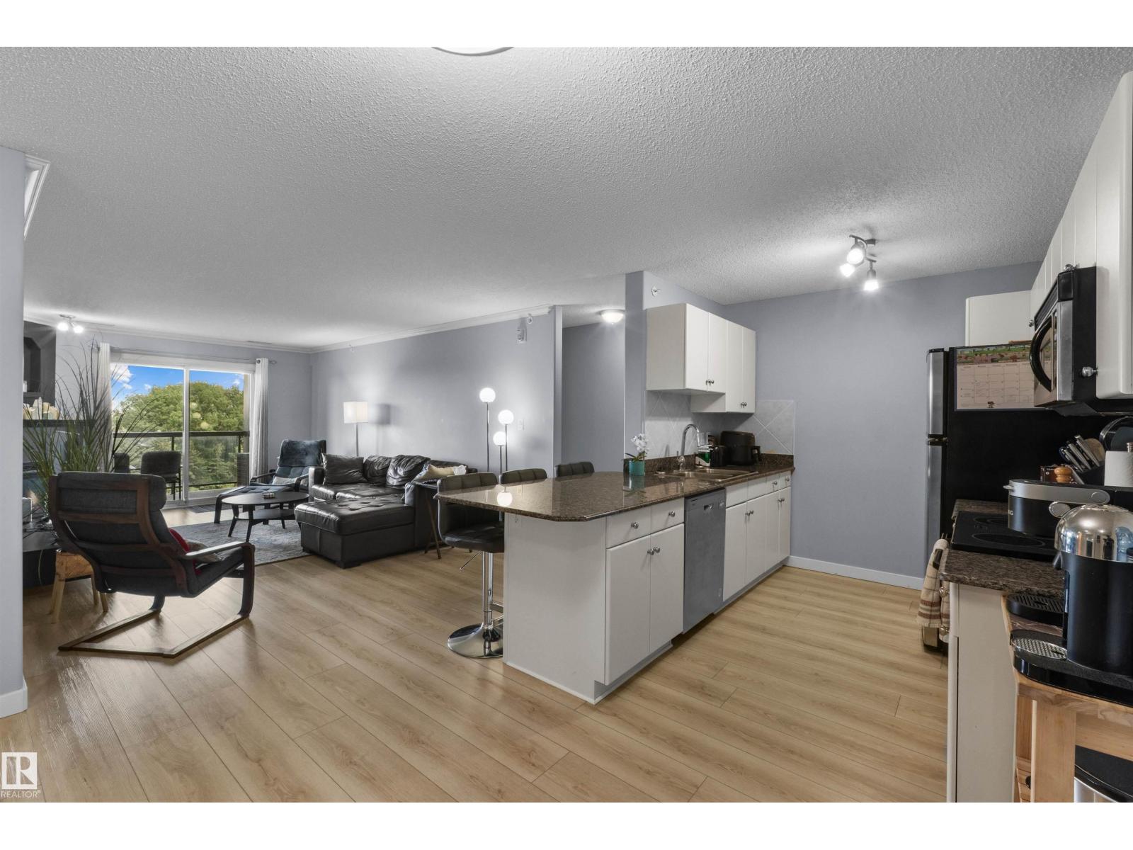 #414 279 SUDER GREENS DR NW