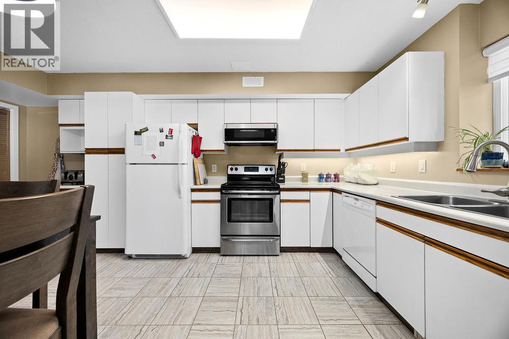 167 Cliffview Drive Unit# 4