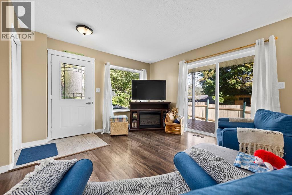 167 Cliffview Drive Unit# 4