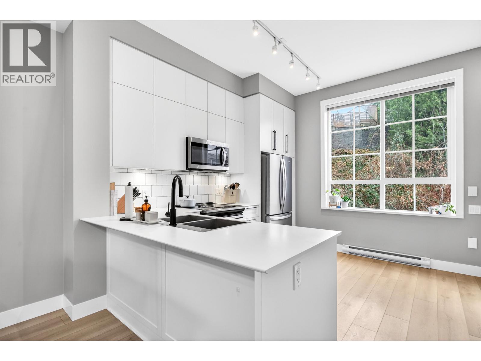 7 19696 HAMMOND ROAD