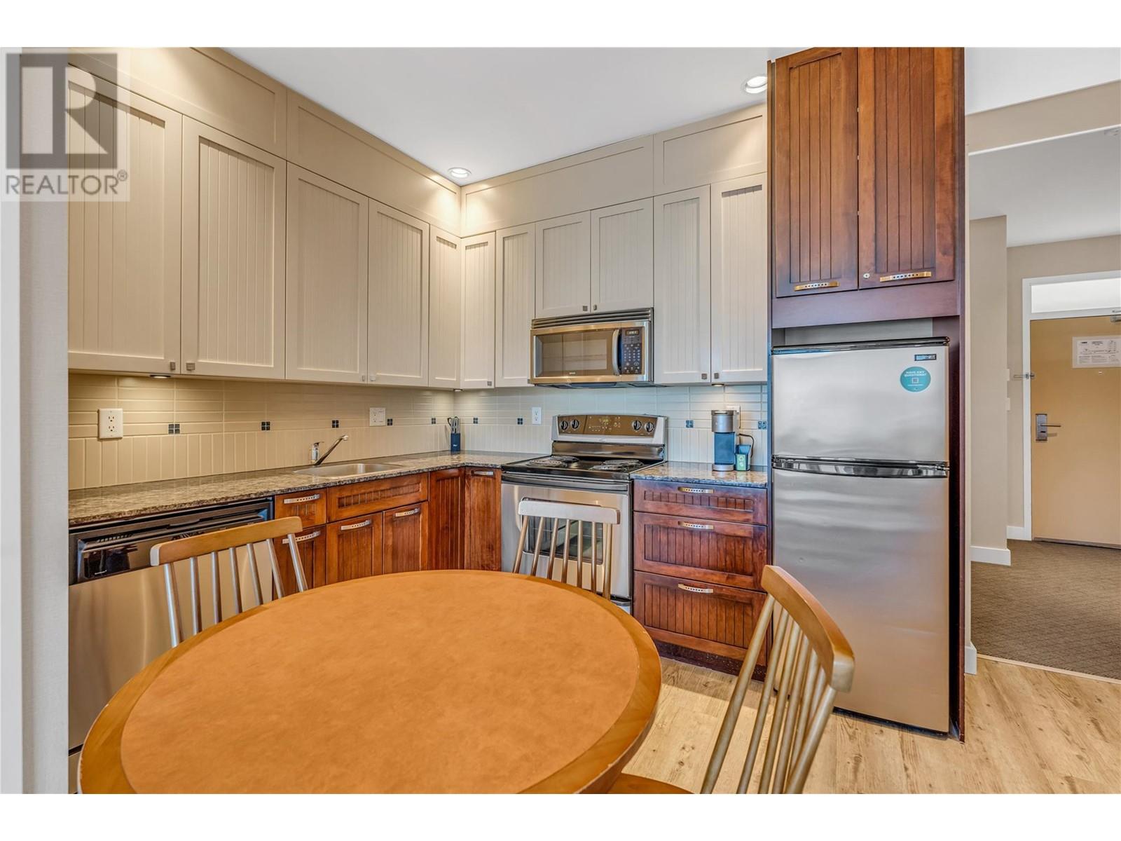 13011 Lakeshore Drive S Unit# 370