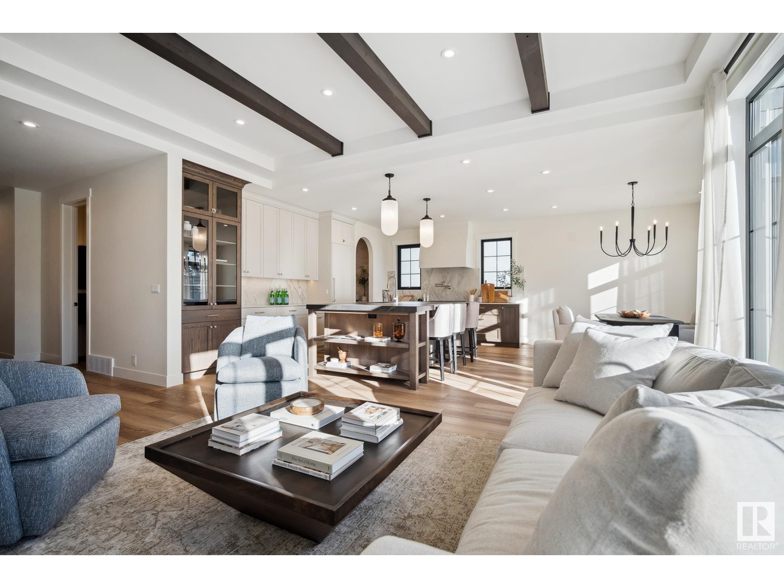 12 Newbury Ci