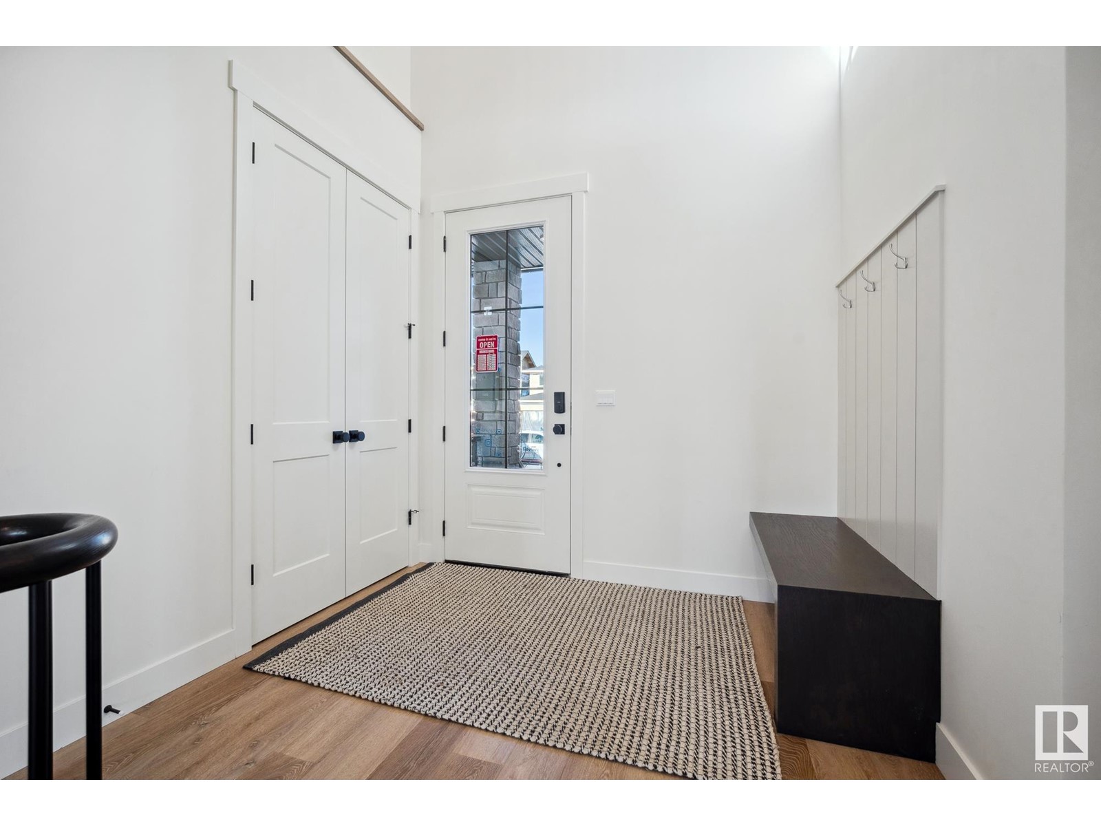 12 Newbury Ci