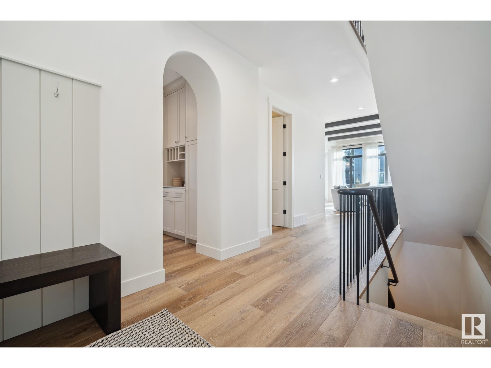 12 Newbury Ci