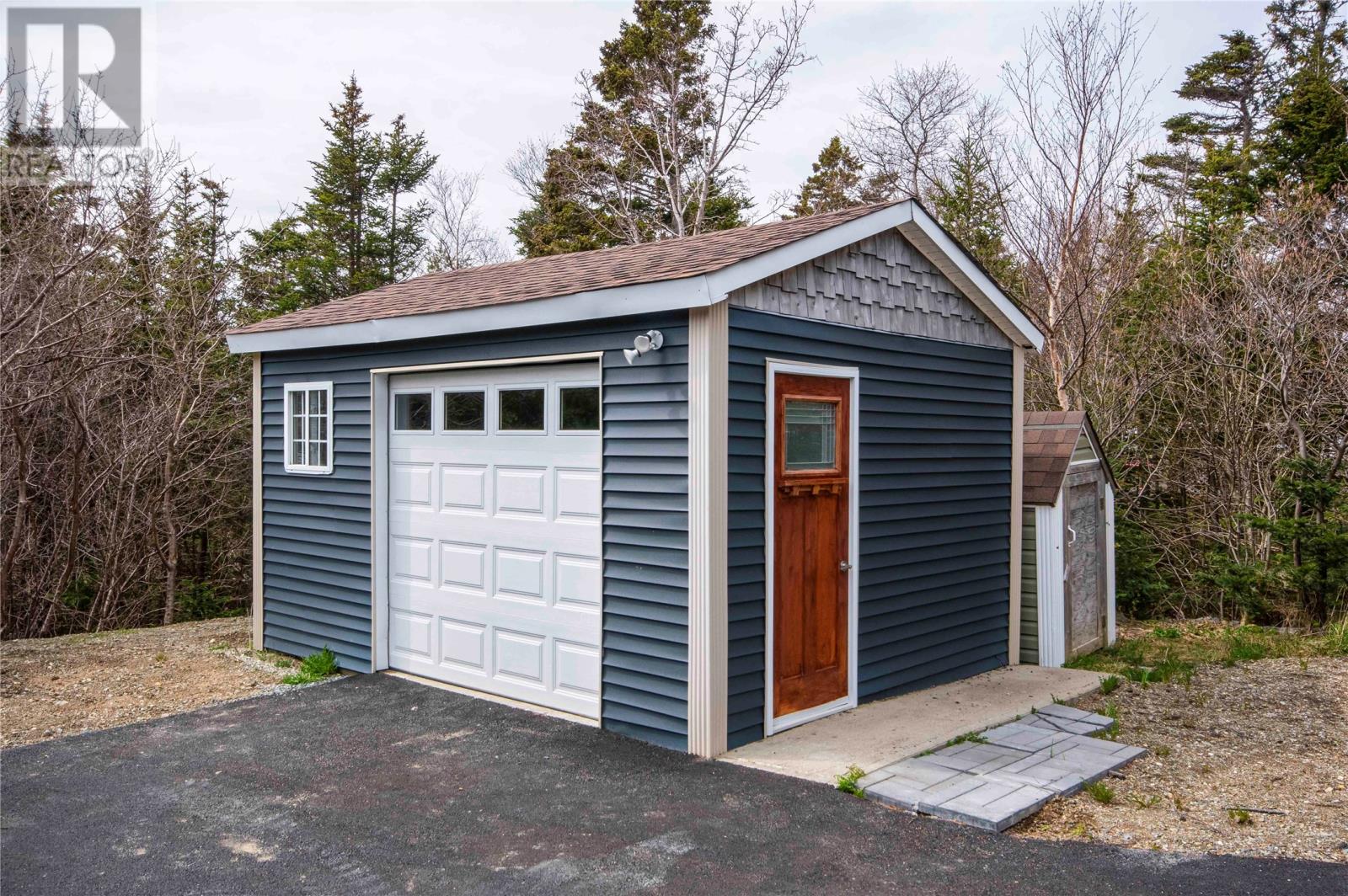 7 Christopher Street