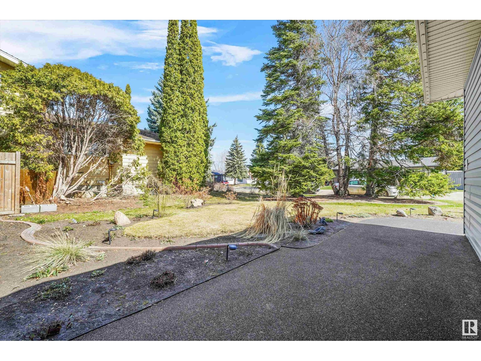 66 MELROSE CR
