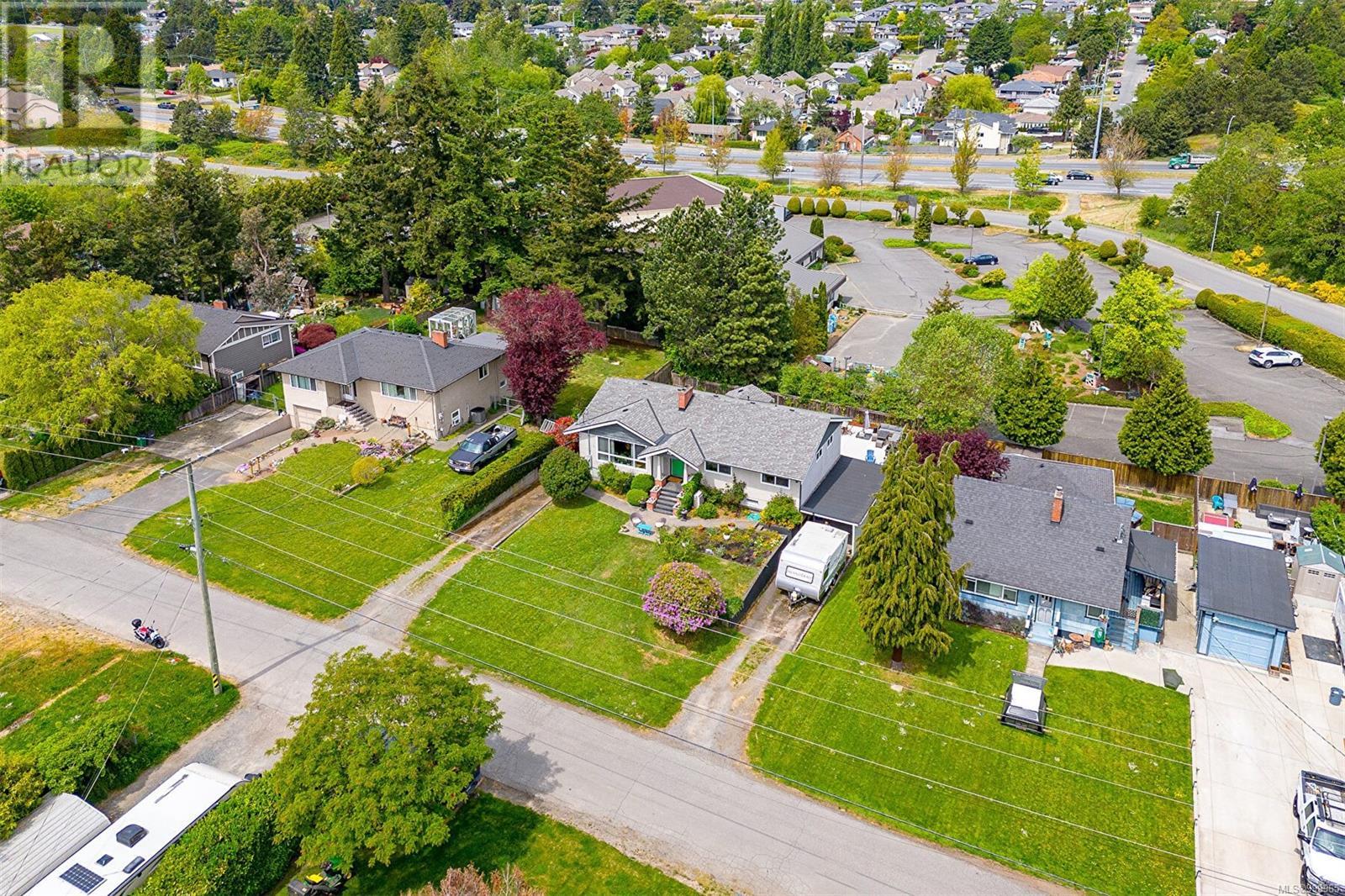 654 Canterbury Rd