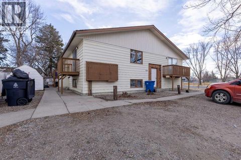 503 16 Street N Lethbridge AB T1H3A5