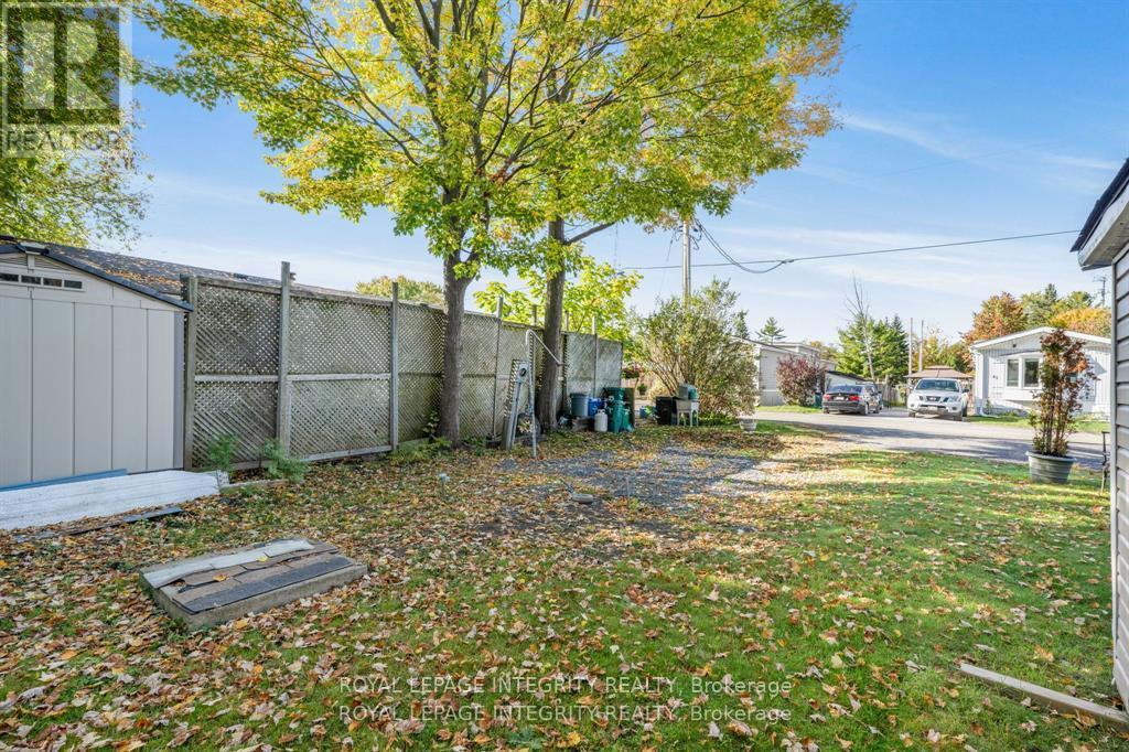 33 - 3535 ST. JOSEPH BOULEVARD