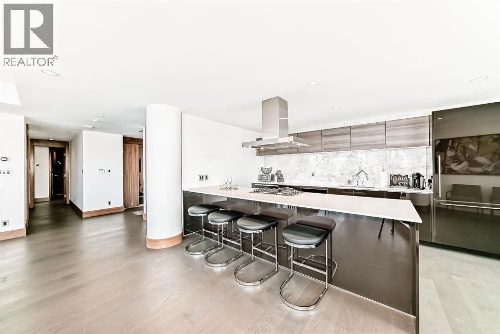 312, 738 1 Avenue SW