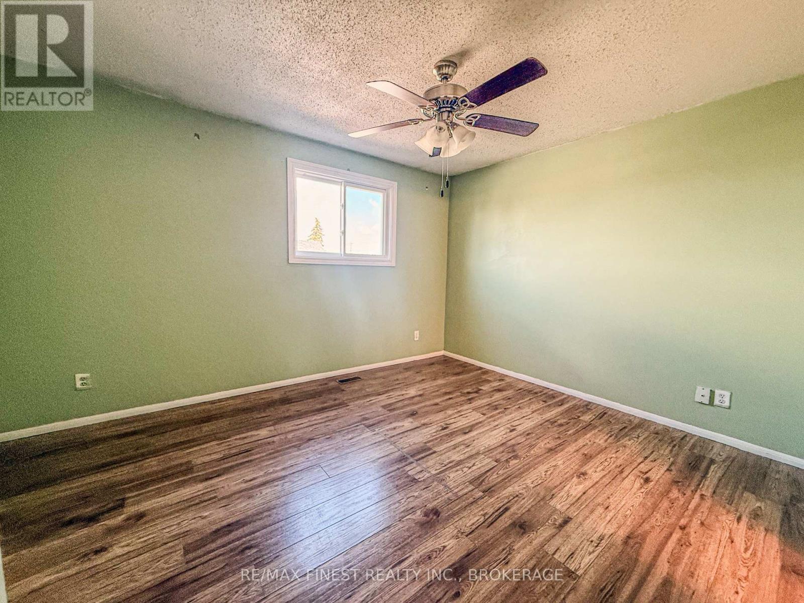 798 DATZELL LANE