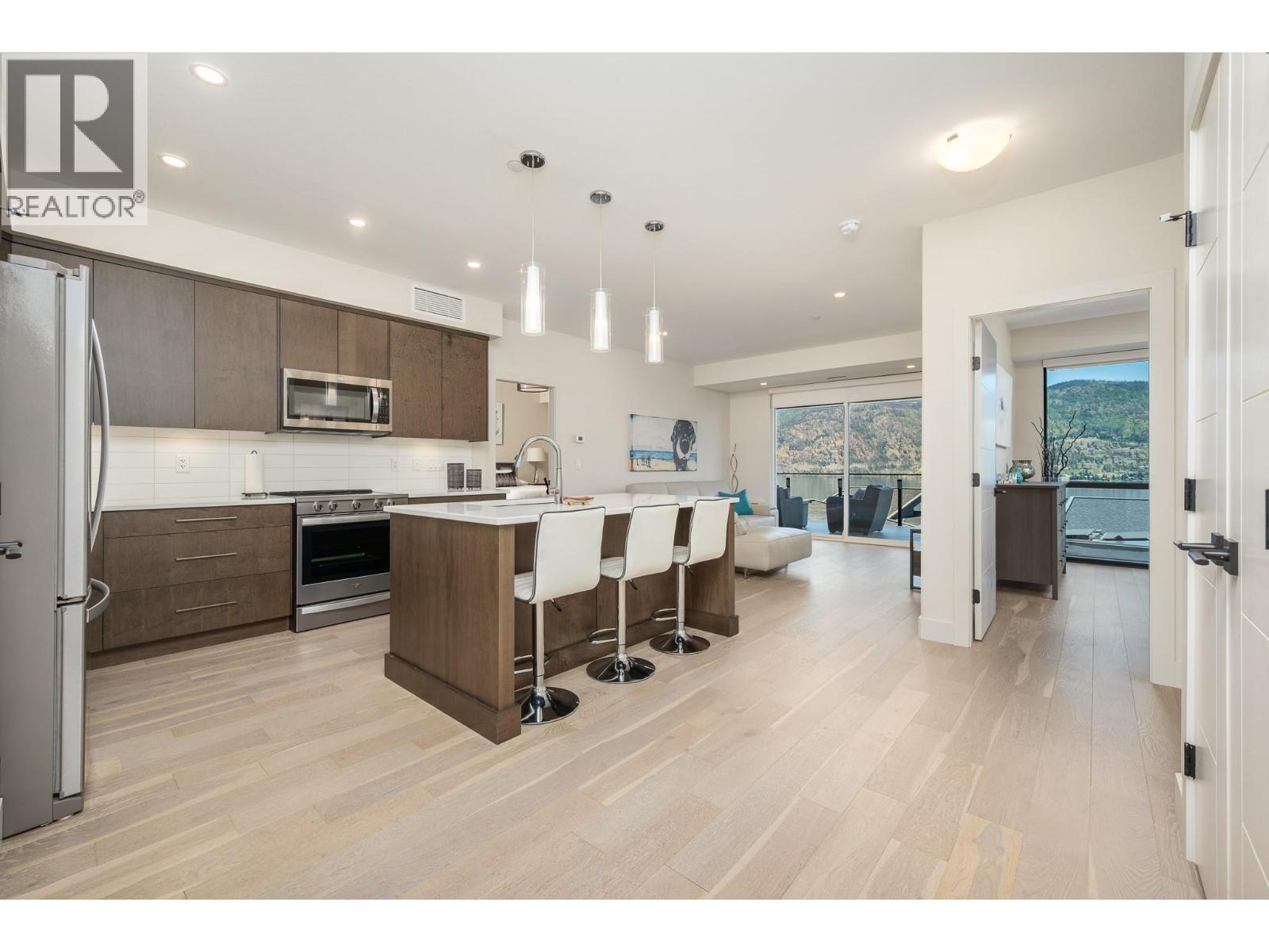 3475 Granite Close Unit# 211