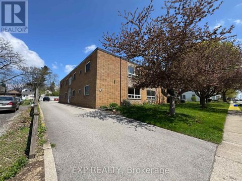 3 - 6049 CULP STREET Niagara Falls (Dorchester) ON L2G2B6