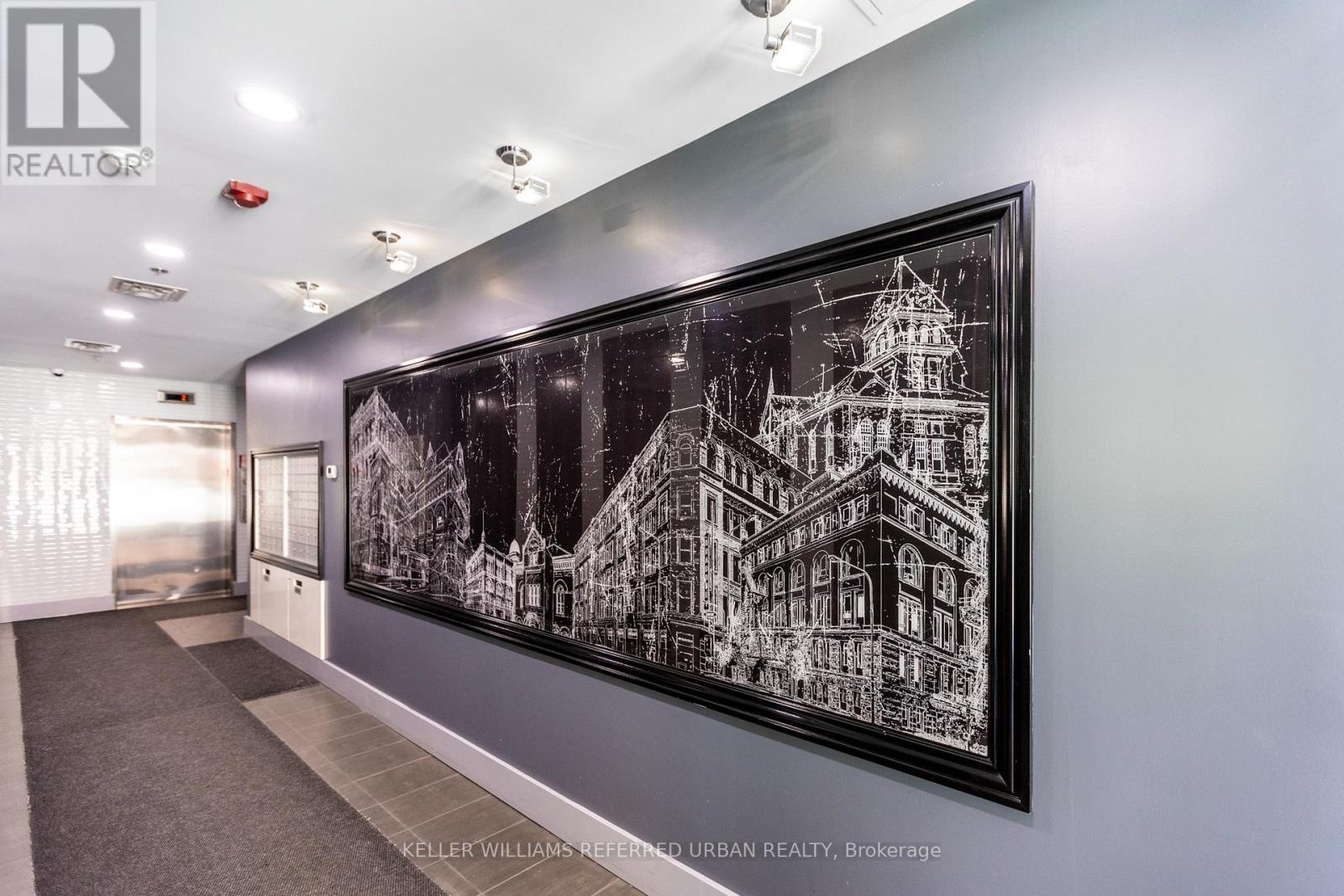 208 - 2 GLADSTONE AVENUE