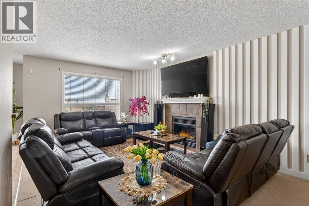 106 Saddlecrest Crescent NE