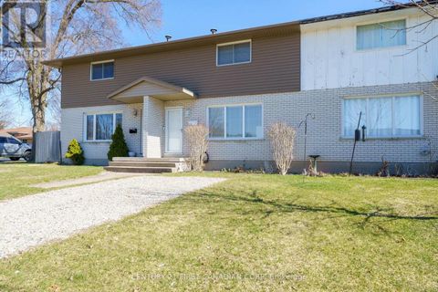215 BEATTIE STREET Strathroy-Caradoc (SW) ON N7G2X3