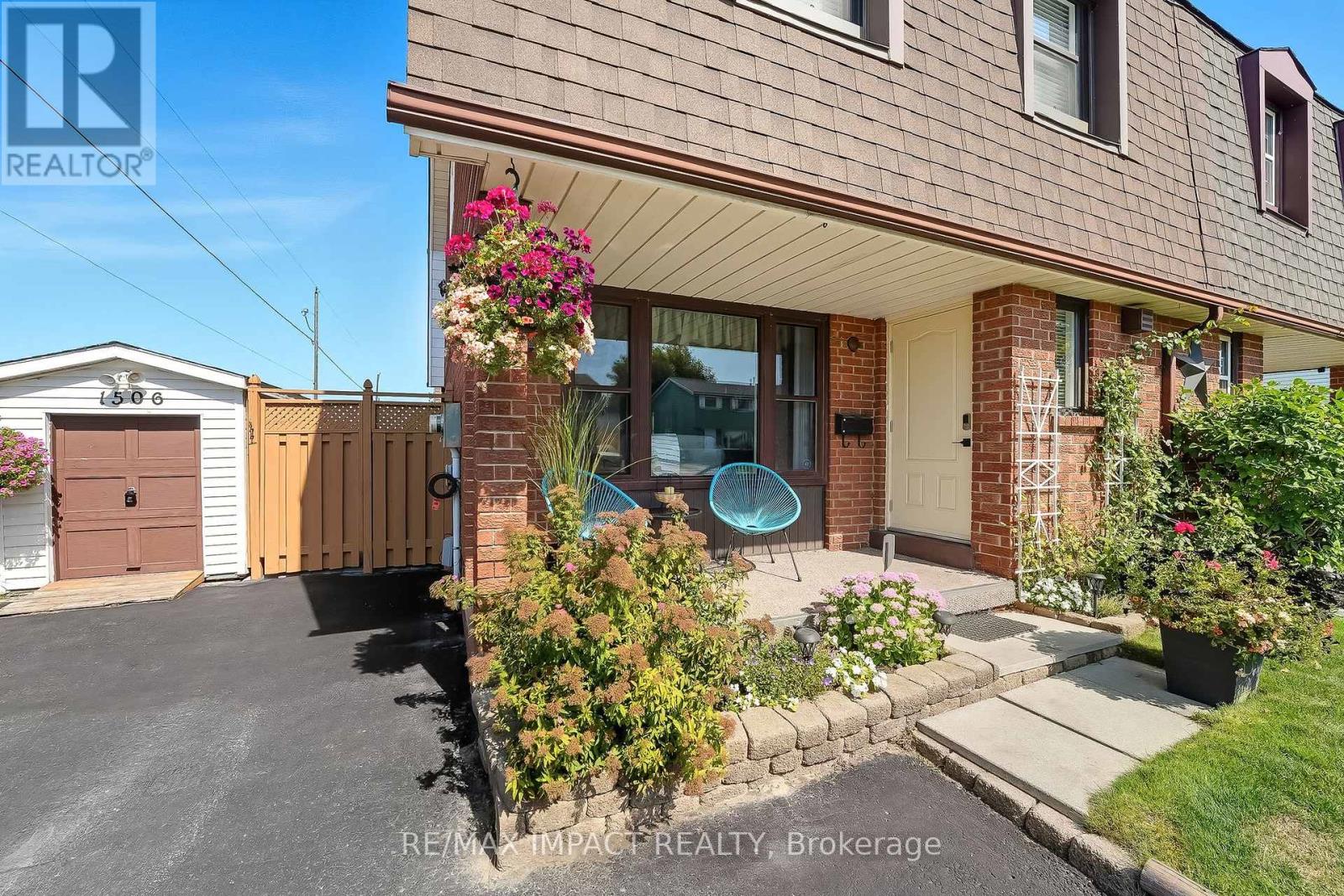 1506 FENELON CRESCENT