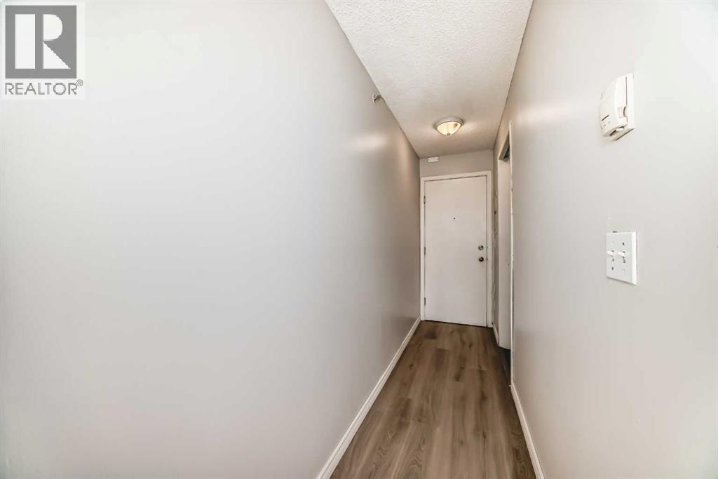 425, 1717 60 Street SE