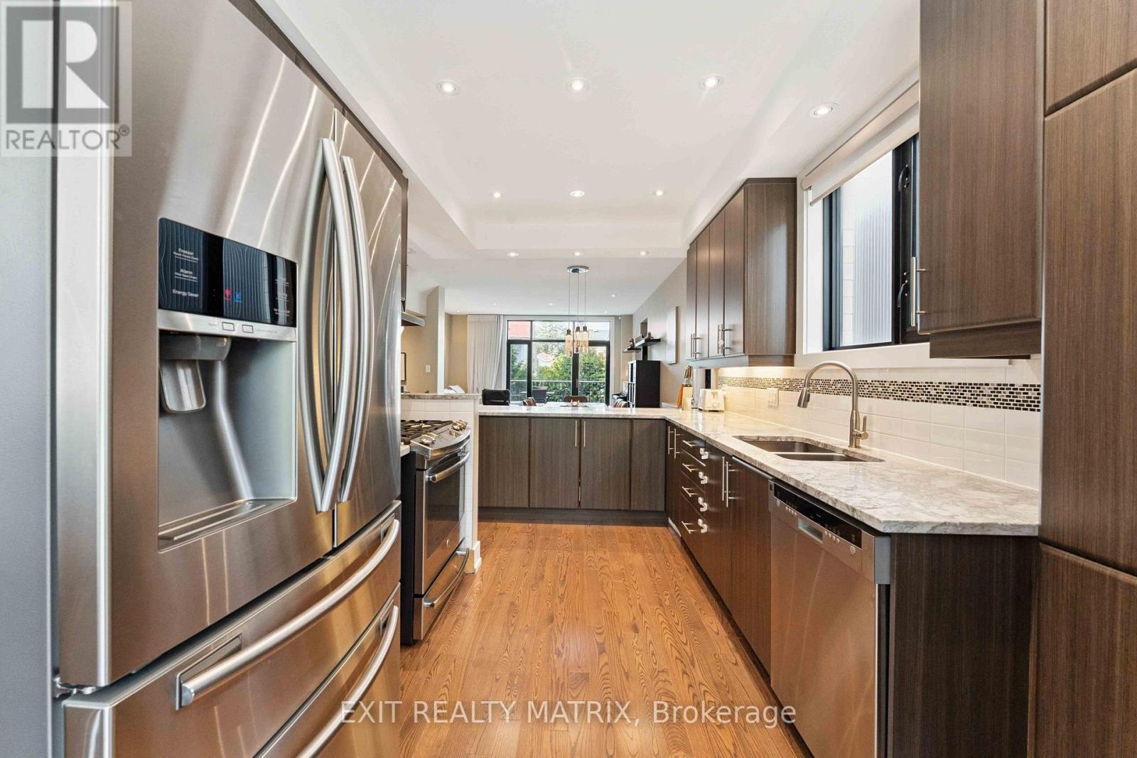 97 QUEEN MARY STREET