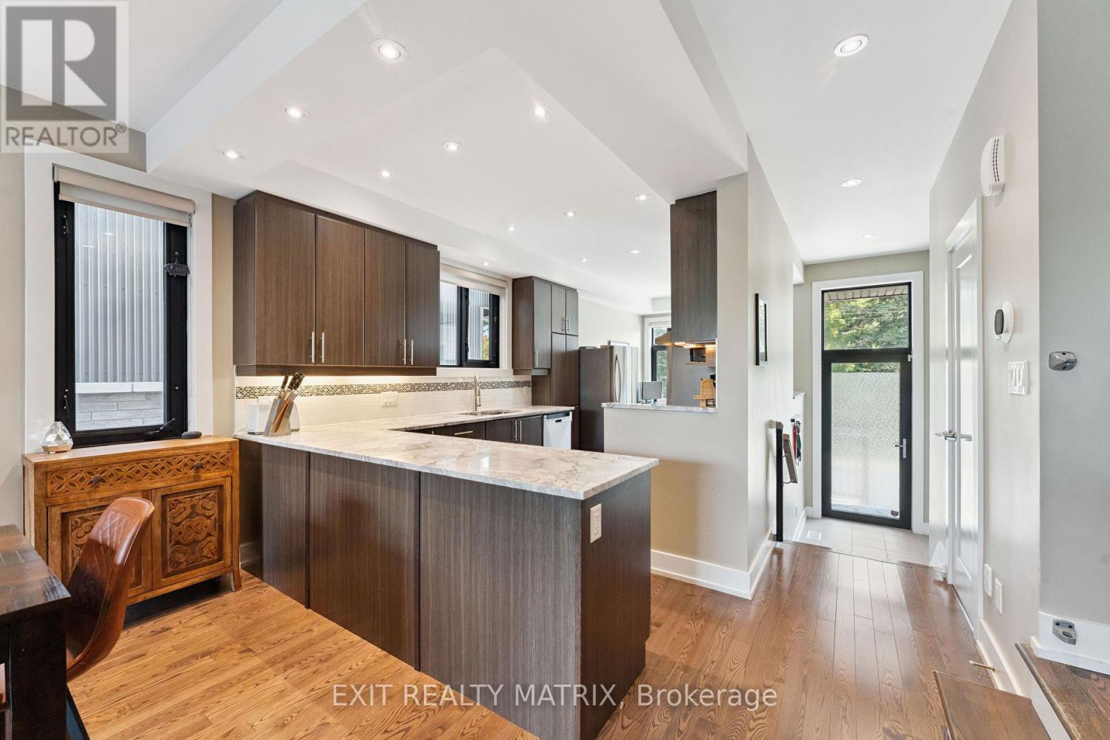 97 QUEEN MARY STREET