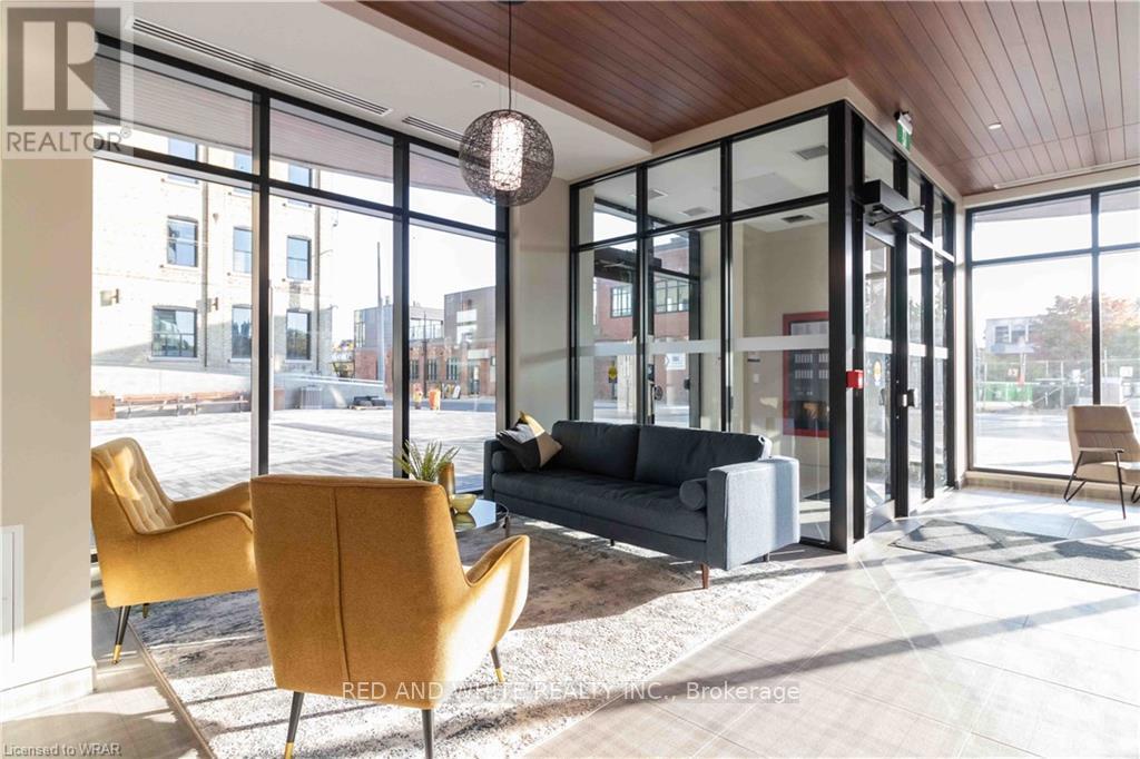 605 - 108 GARMENT STREET