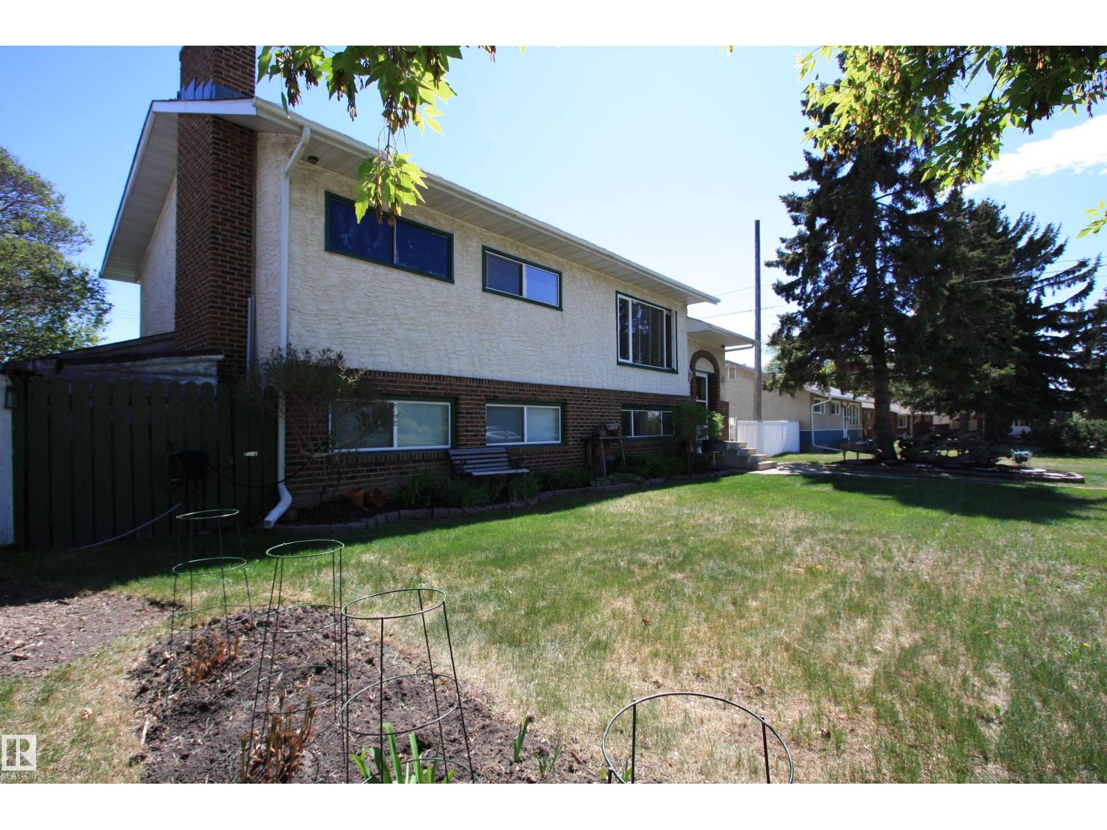 13315 136 ST NW