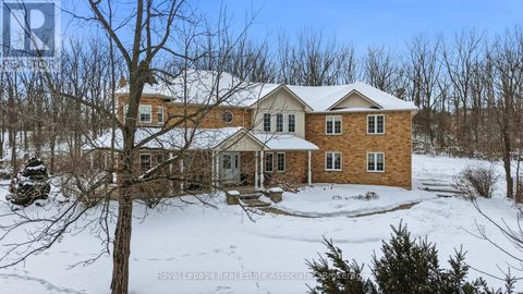 86 RIDGE ROAD E Grimsby (Grimsby Escarpment) ON L3M4E7