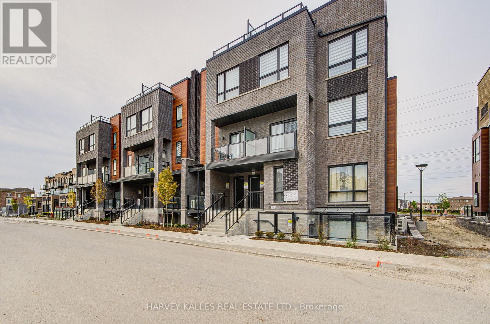 12 - 14 LYTHAM GREEN CIRCLE