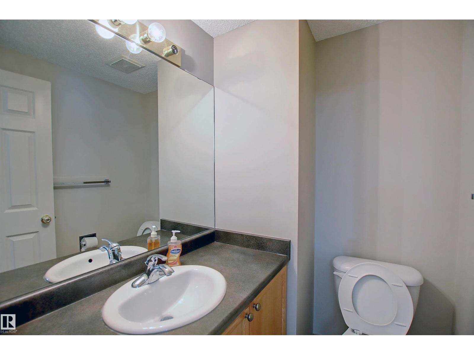 8129 7 AV SW