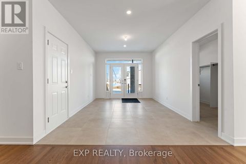 1752 ROTTERDAM CIRCLE Ottawa ON K2W1A5