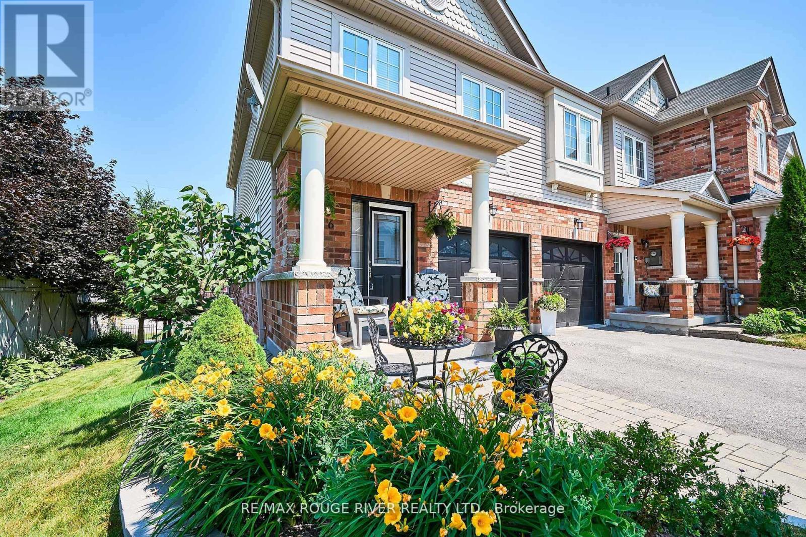 26 LANDER CRESCENT