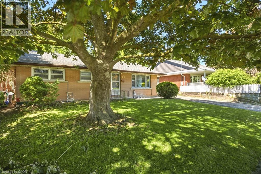 32 CLOSE Avenue