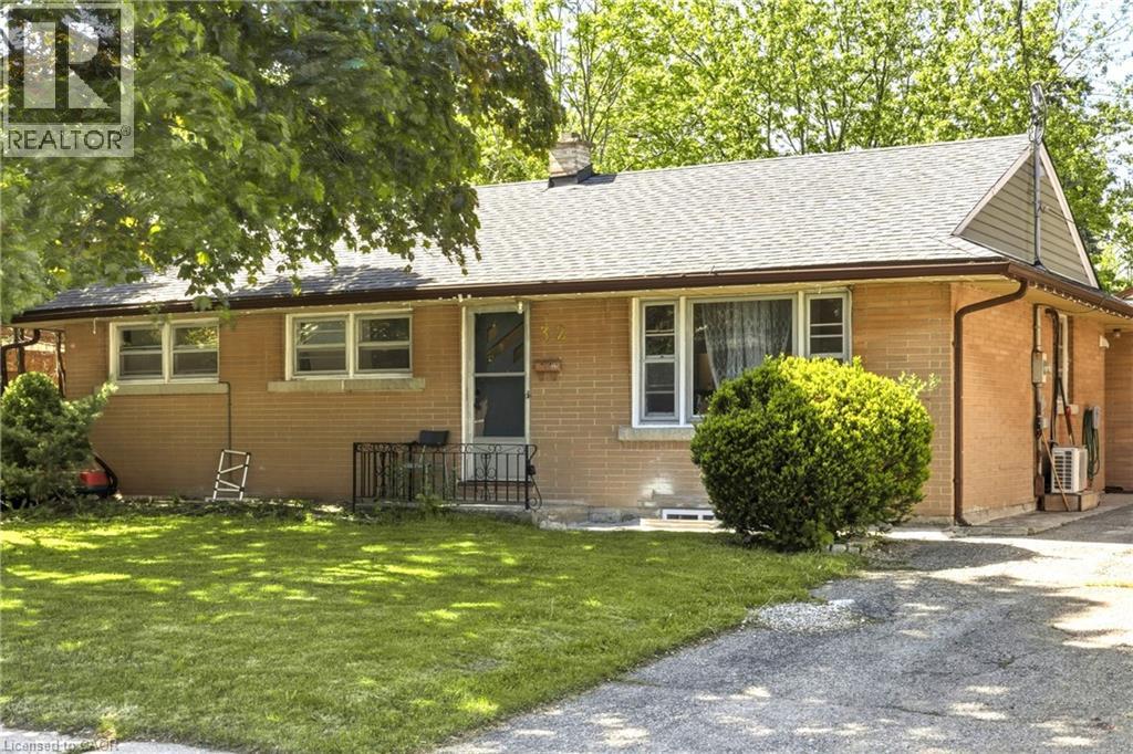 32 CLOSE Avenue